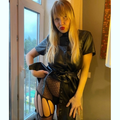 M��y ��� ��� ���� ��i����